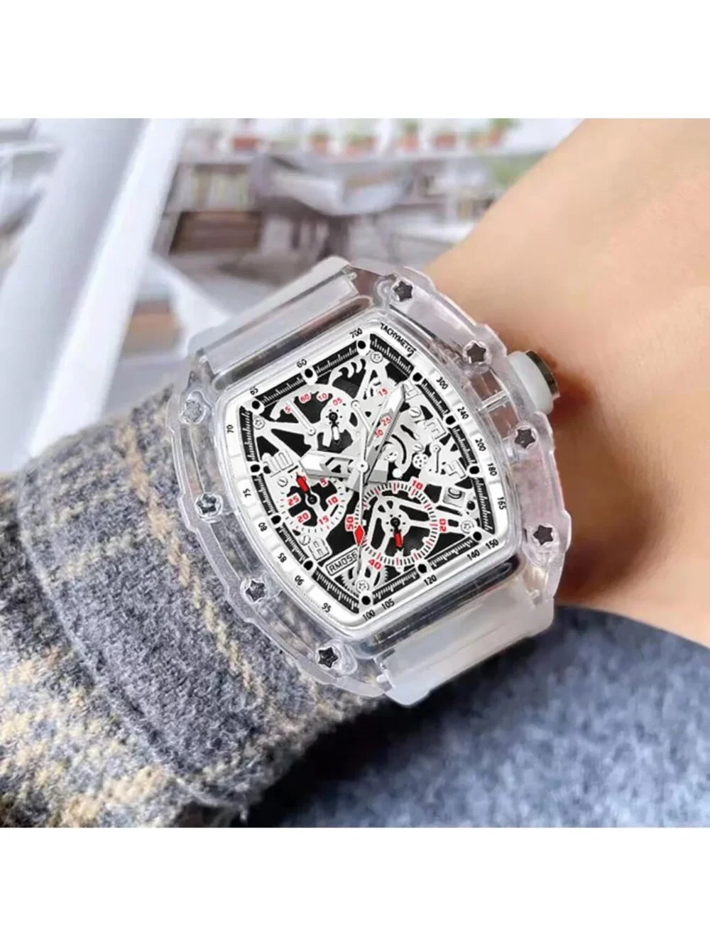 Stylish Hollowed Men’s Quartz Watch - Transparent Tonneau, Waterproof, Date